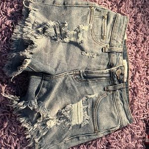 I’m selling shorts they look a little bit bigger than they fit